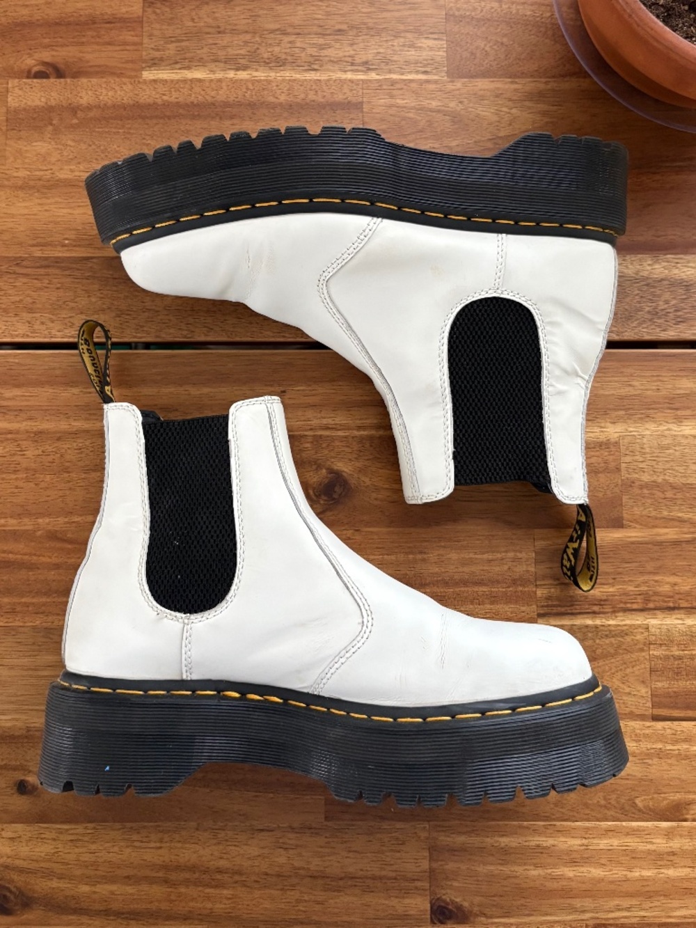 Dr. Martens 2976 Quad Platform Chelsea Boots in White Leather Women's US10